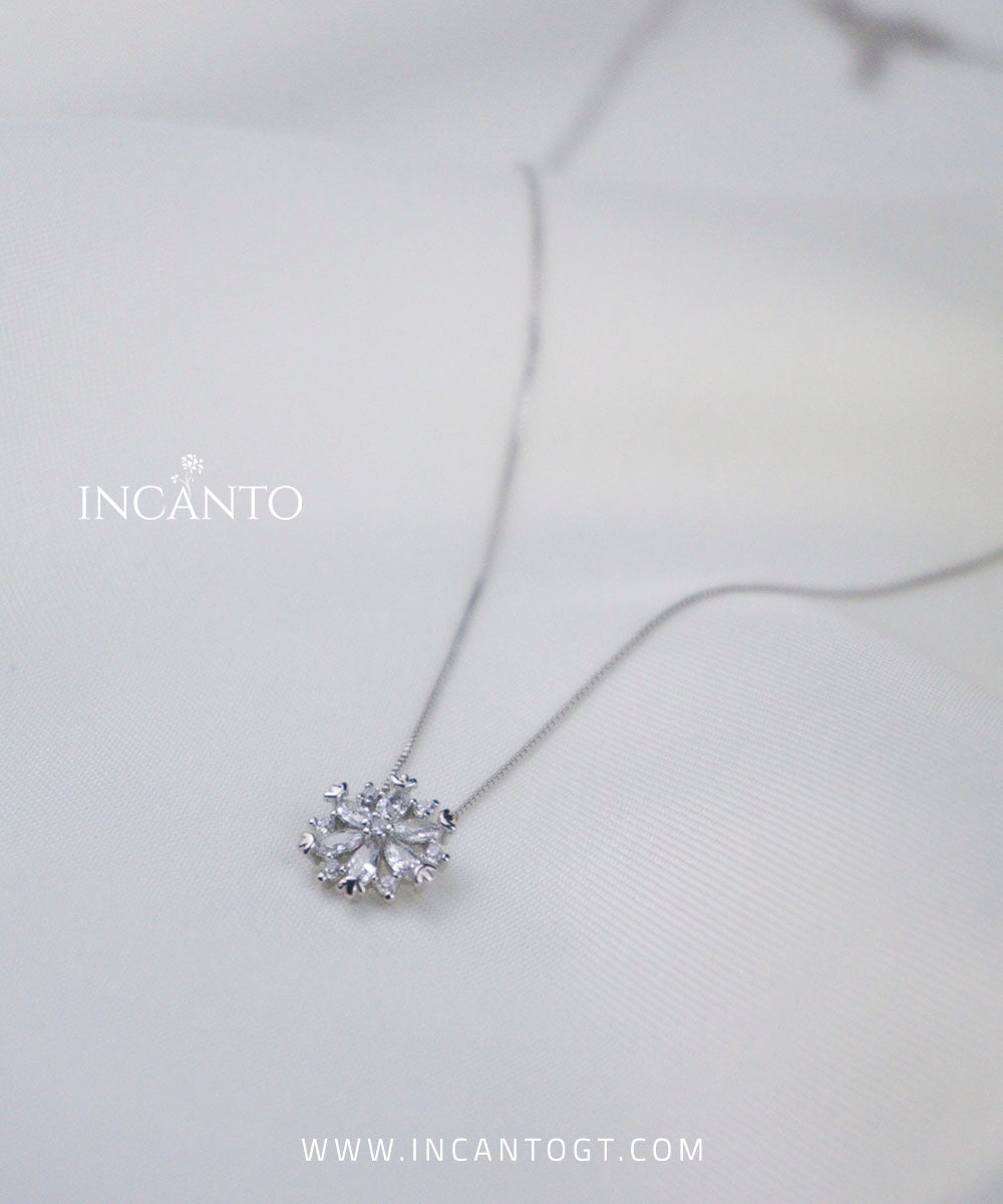 Collar Copito De Nieve SILVER