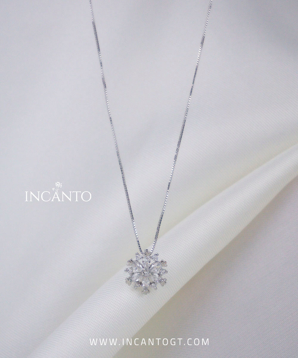 Collar Copito De Nieve SILVER