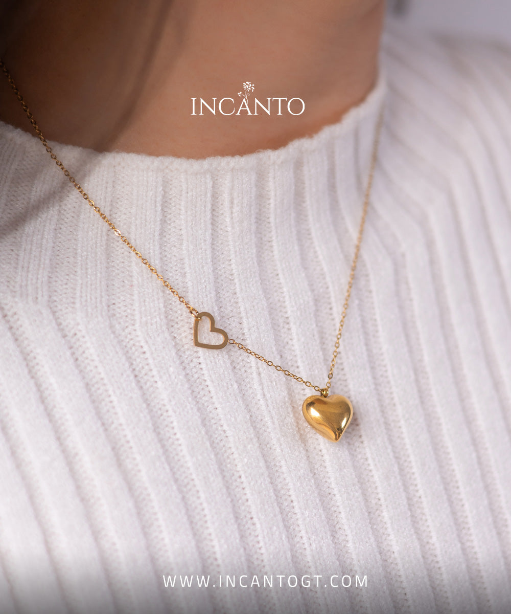 Collar De Corazón Solido y Corazón abierto GOLD