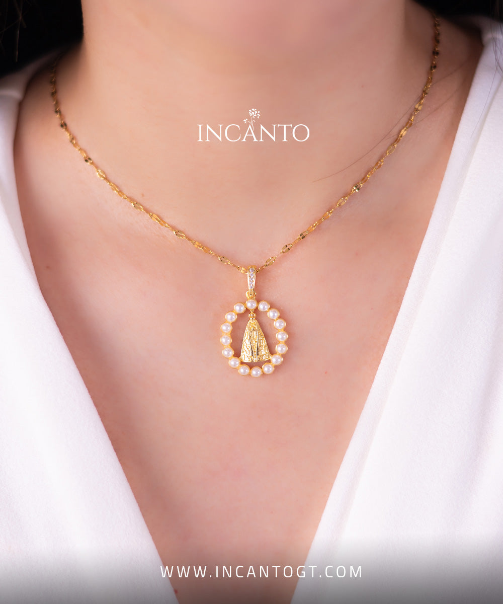 Collar De Virgen Redondo con Perlas GOLD