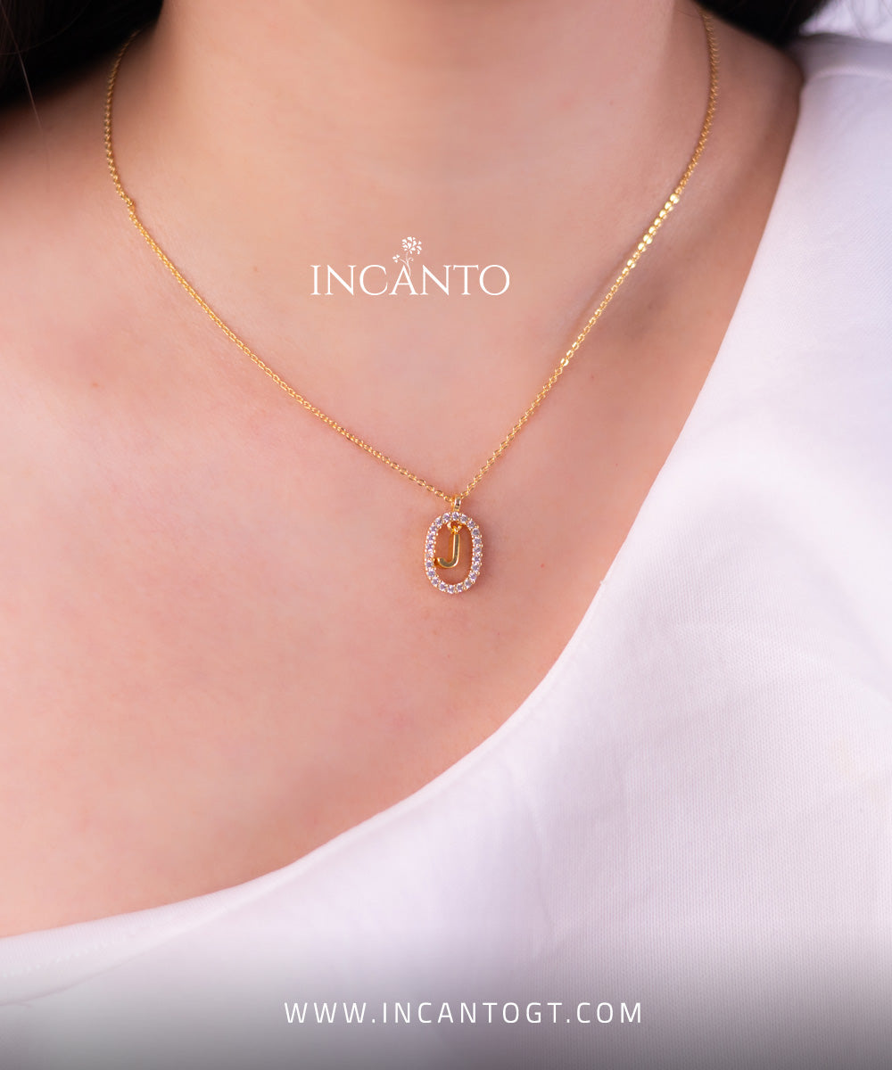 🎁 Collar Inicial J Diamantes Blancos GOLD (100% off)